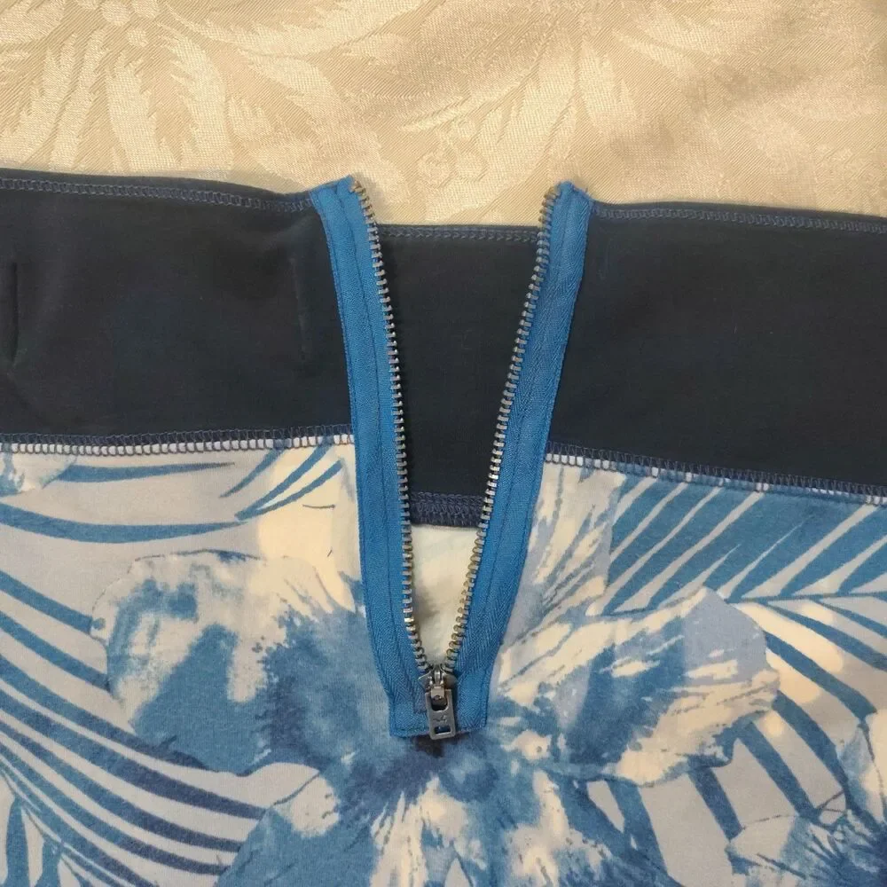 Hollister Blue Tropical Floral Palm Mini Skirt Wide Waistband Zip Up Back Size M